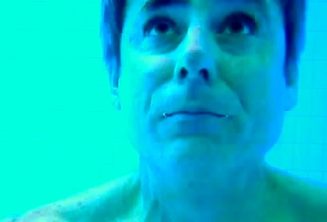 Underwater barefaced breatholding