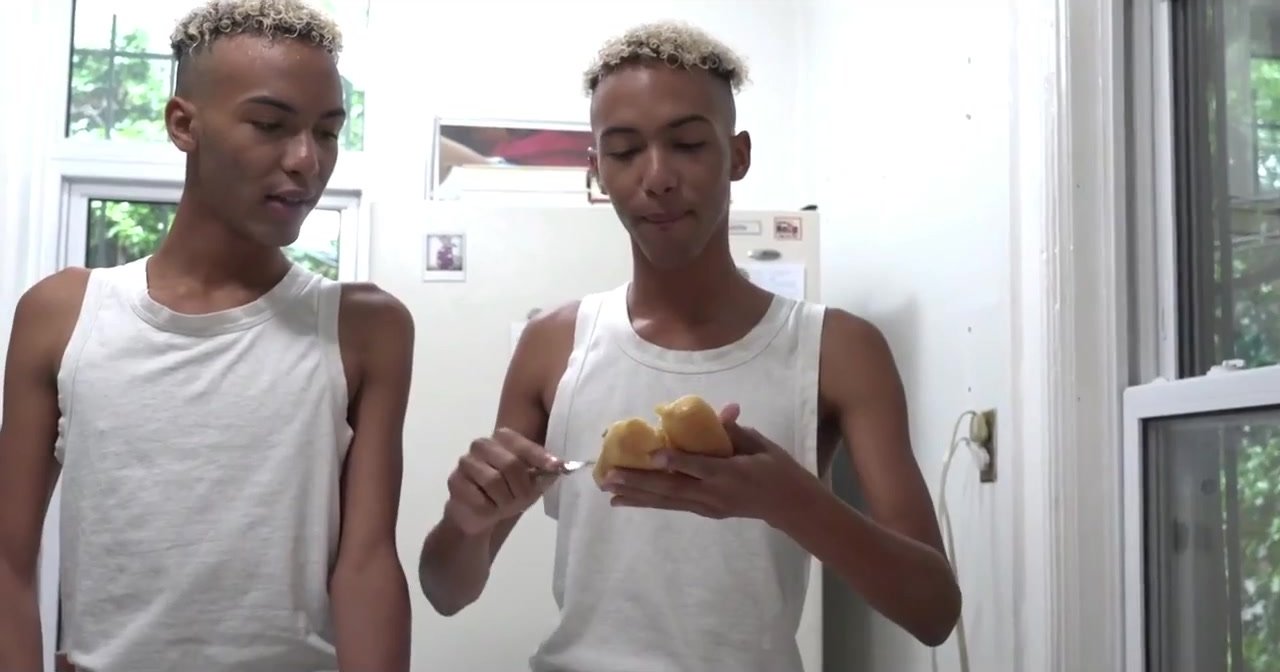 twins snack time sex