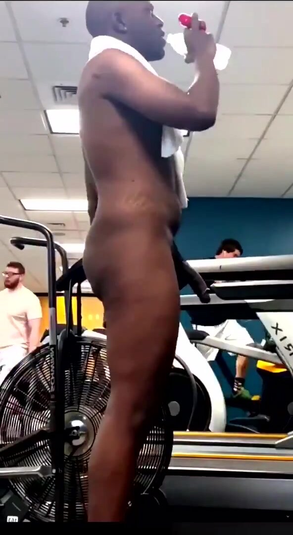 Heavy Black Nude - Naked: BIG BLACK MEN AT THE GYM NO SHAME - ThisVid.com