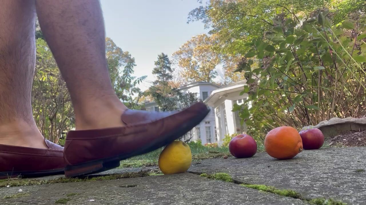 Penny loafers vs fruit who will win