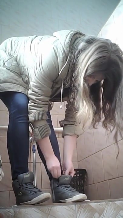 WC pee voyeur - girl with long blonde hair pees