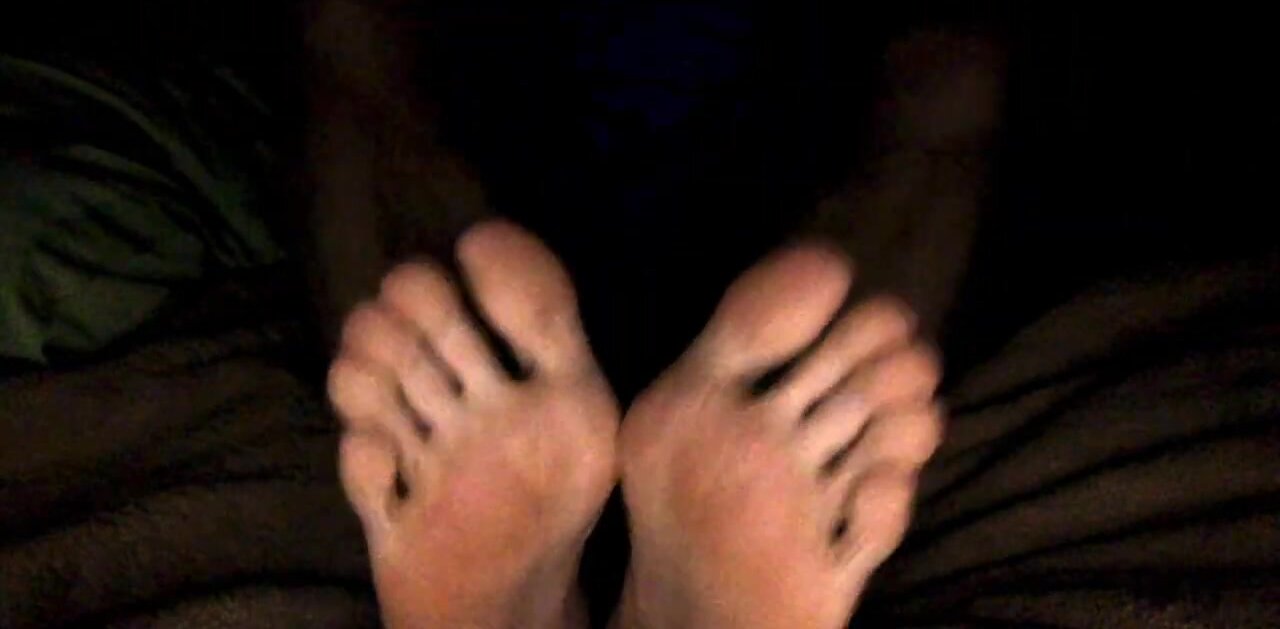 Twinks Sexy Feet In The Dark