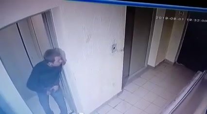 Pissing in the elevator - video 2