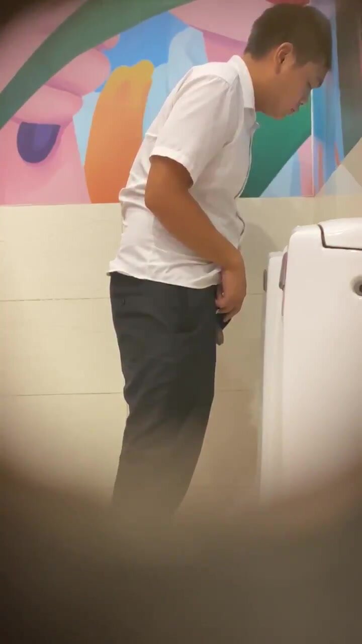 SPYING ASIAN BOY AT THE URINAL 4