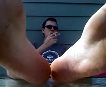 Smoker Feet