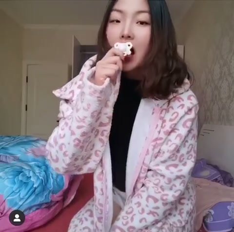 Chinese baby diaper girl