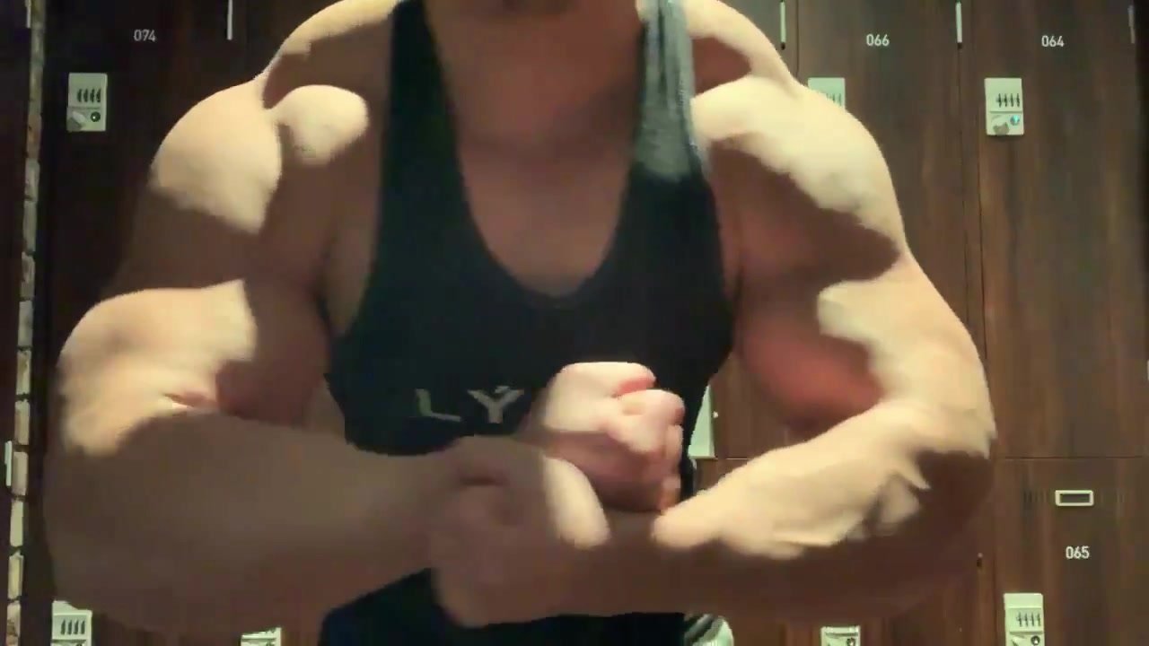 Massive unknown Musclemonster