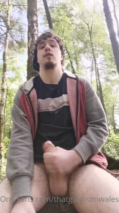 BEAUTIFUL BIG BOY CUMMING 4