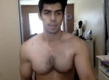 Sexy Indian Boys - Indian: Sexy Indian Boy Naked on Cam - ThisVid.com