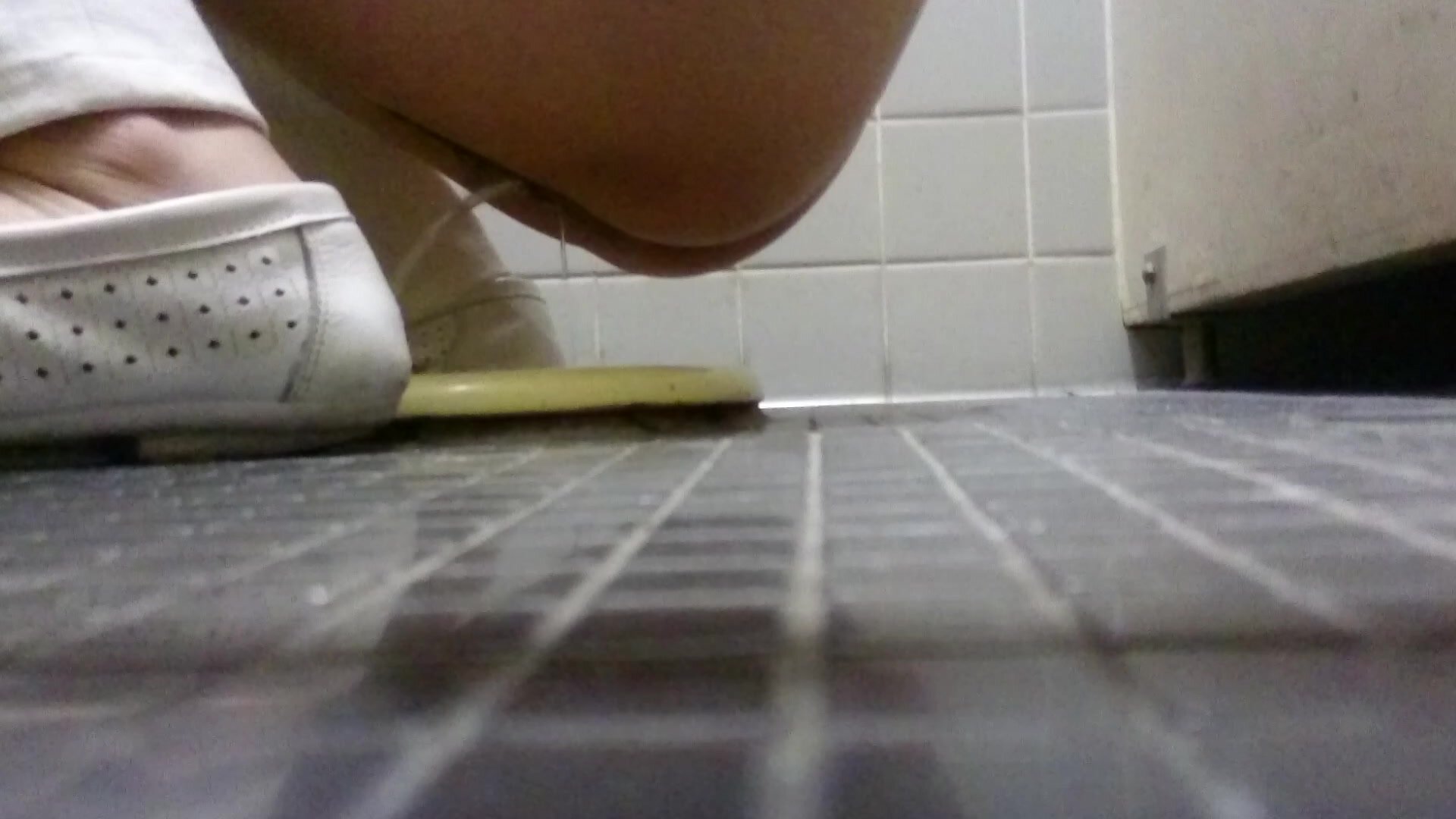 Japanese toilet voyeur - video 177