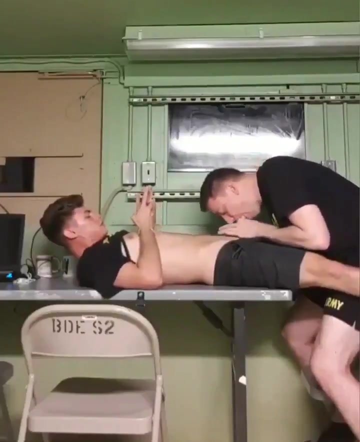 Soldier Gives Young Recruit A Helping Mouth