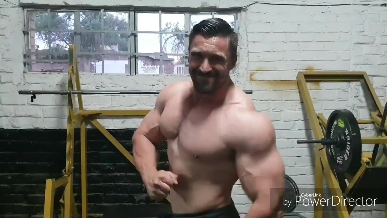Big, Handsome & Super Hot Muscle God Daddy 4