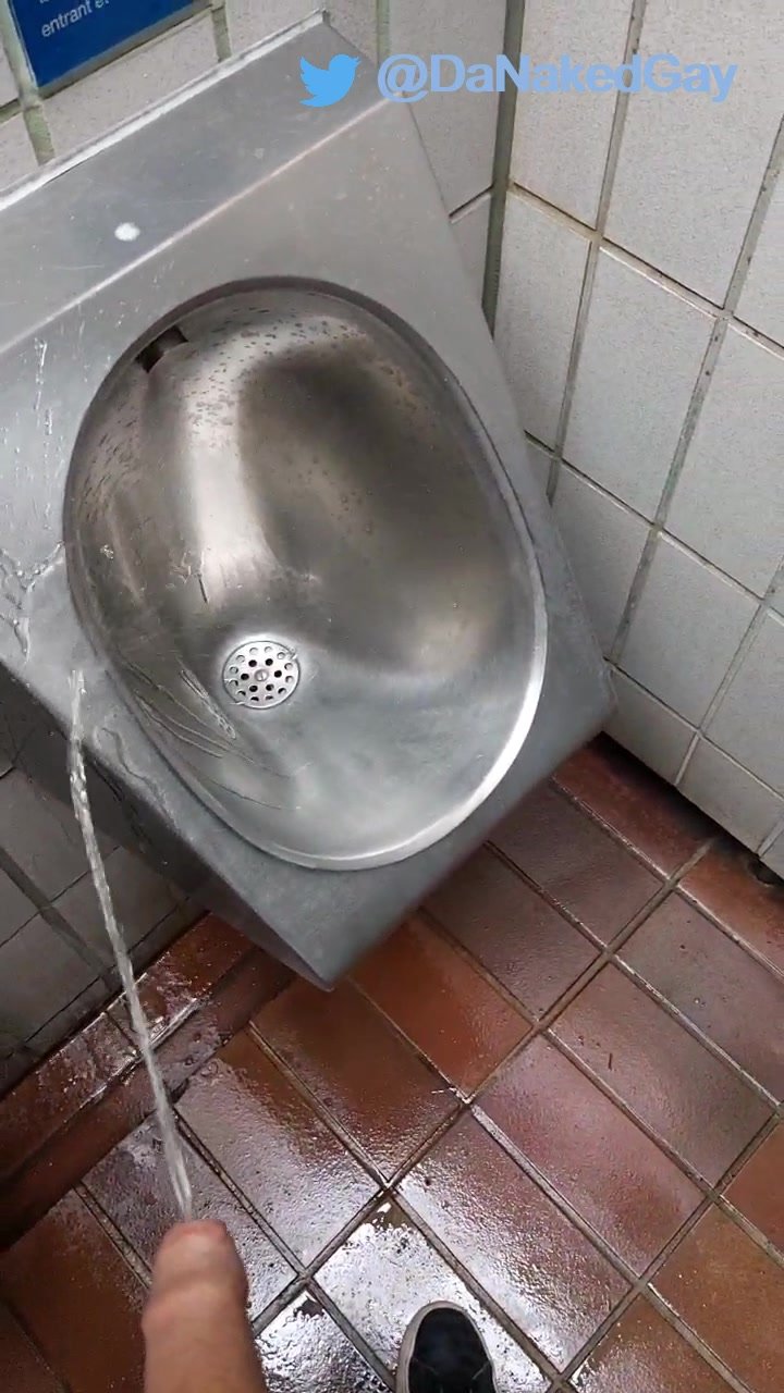 piss marking a public toilet