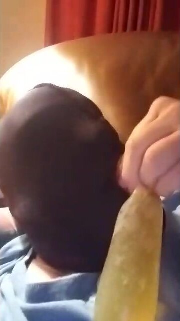 Rinsing Cum out of a Condom with Piss