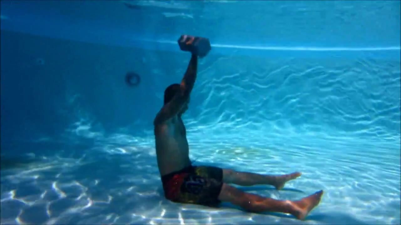 Underwater barefaced fitness training
