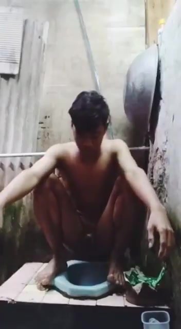 Asian shitting - video 6