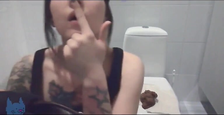 Shit Girls - video 24