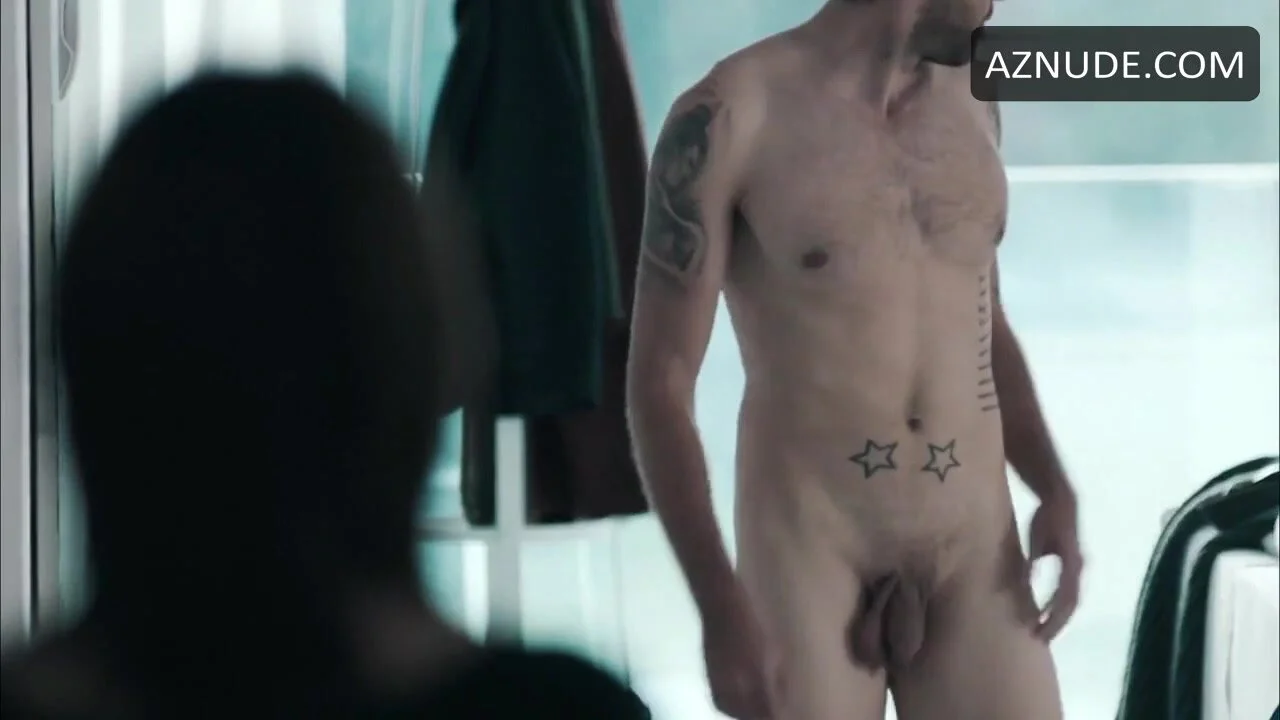 Naked men in movie Watches Him Strip, Shower,… ThisVid