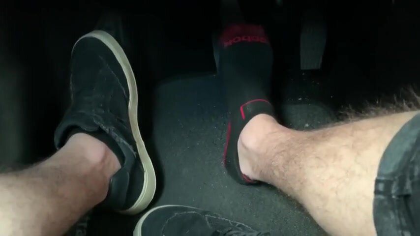 Bare foot driving