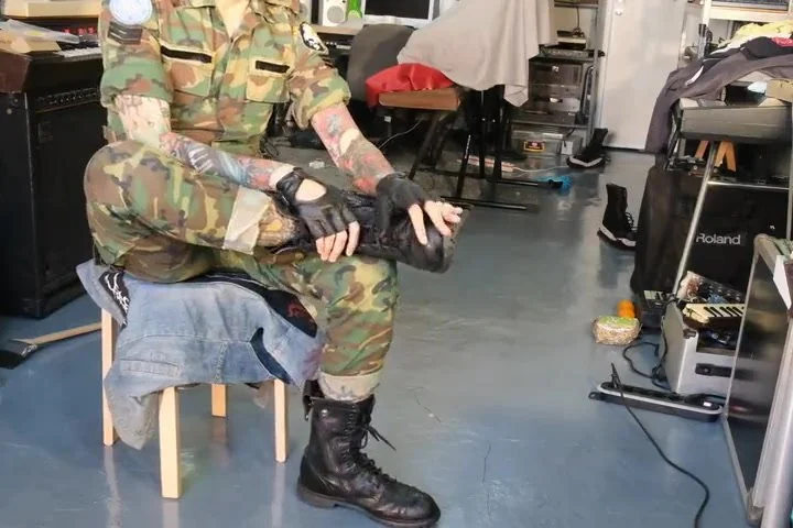 Boots: SAF ARMY BDU BIG CUM INTO KUTTE BATTLEâ€¦ ThisVid.com