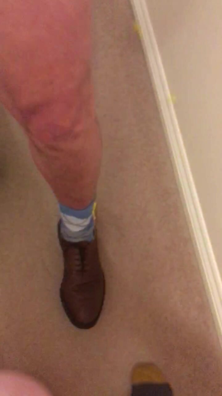 Foot stomping balloons