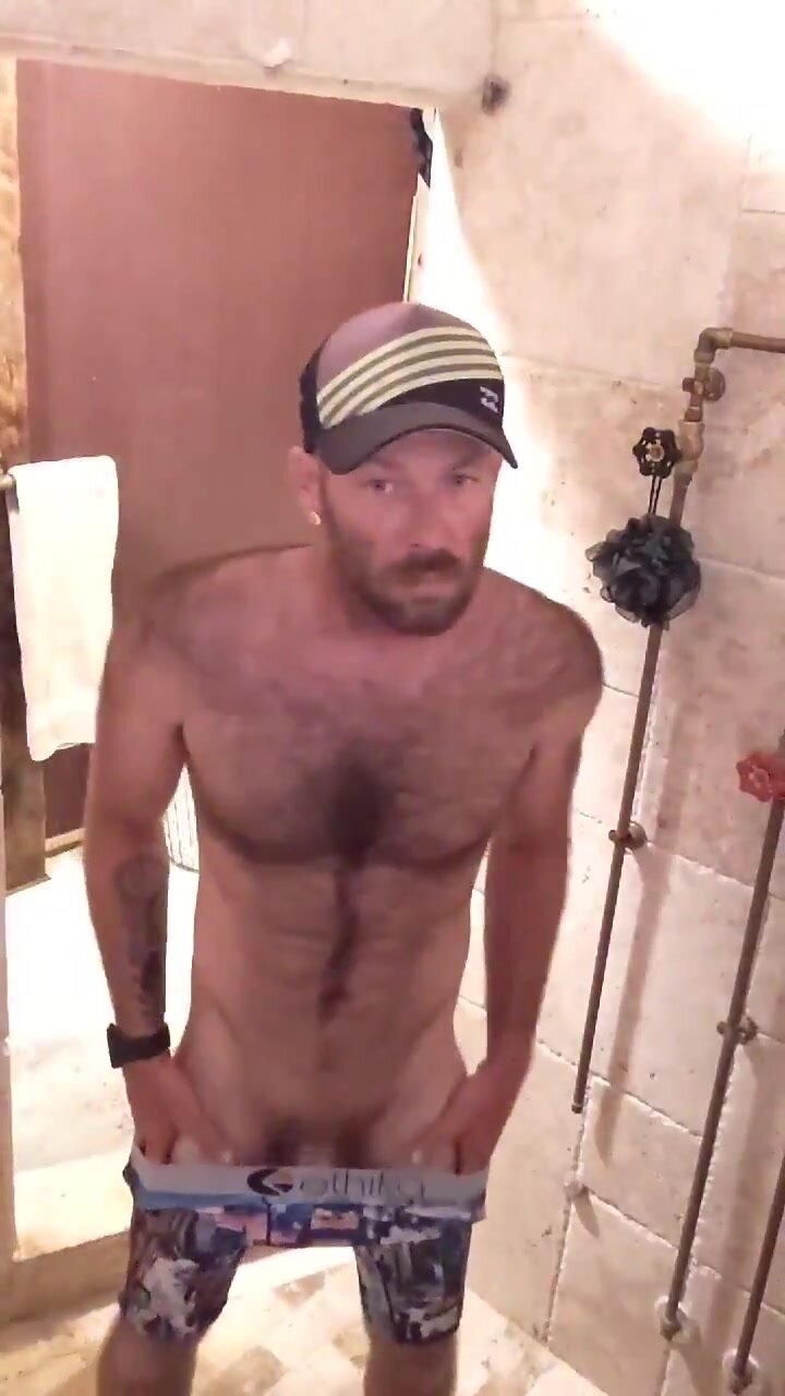 GAY REDNECK DADDY PISSING OUTSIDE 14