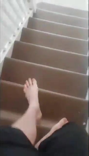 feet bigger than stairs