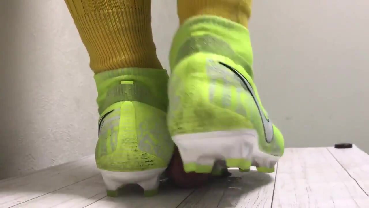 Trampling Cleats - My favorite videos: stomp by football boots 1 - ThisVid.com