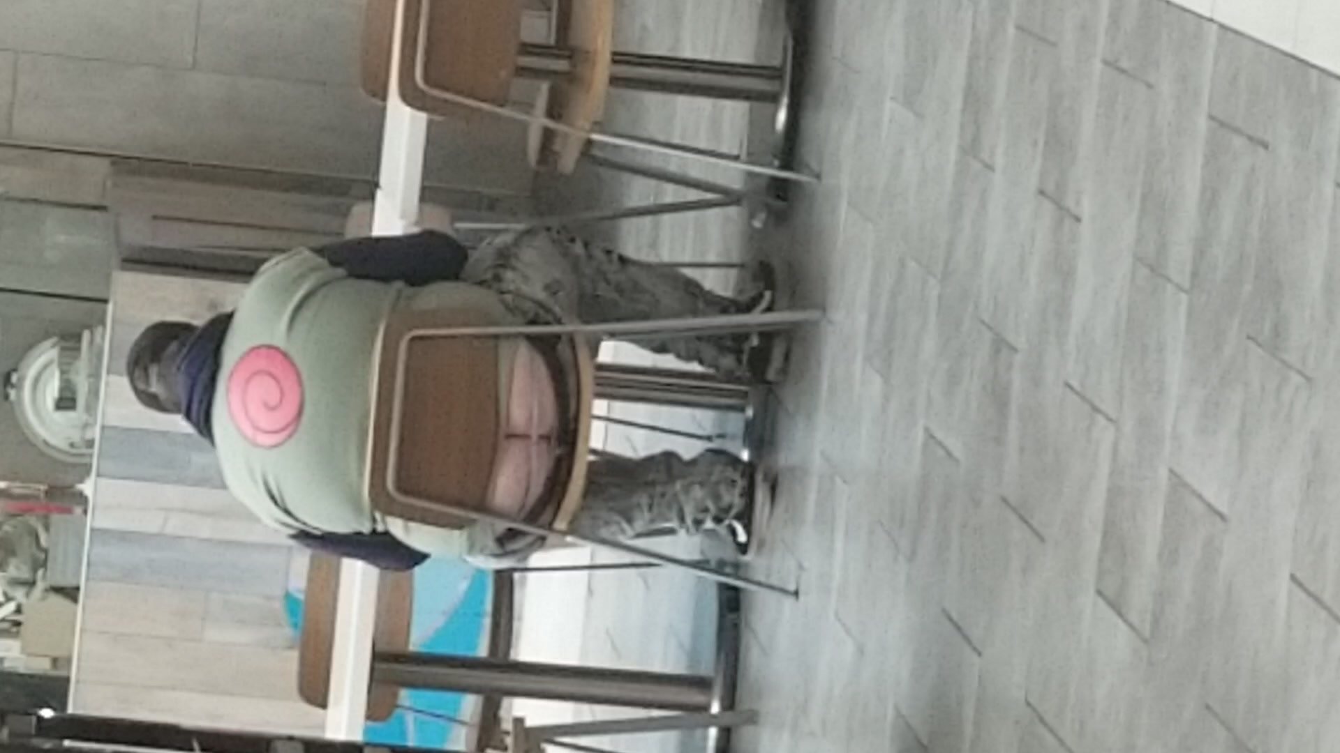 Spy bare ass out at mall