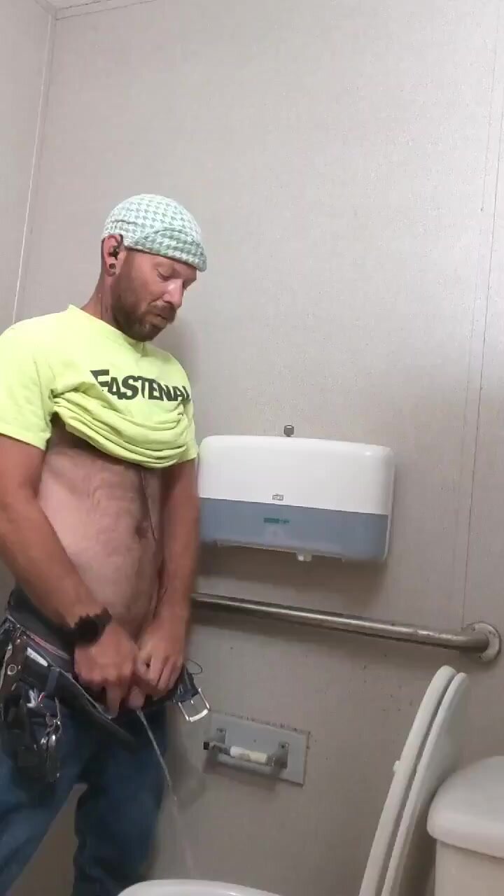 GAY DADDY PISSING IN THE TOILET 23