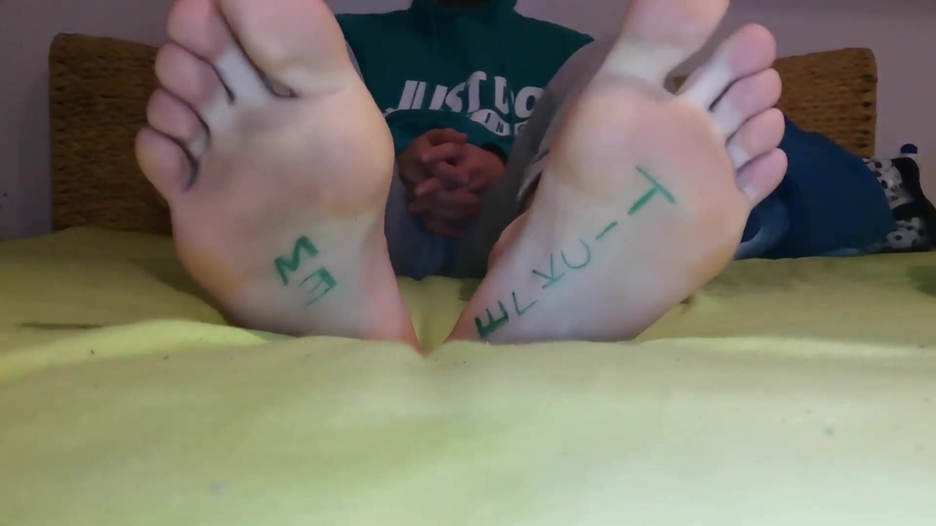 Twink Wants His Perfect Feet Tickled