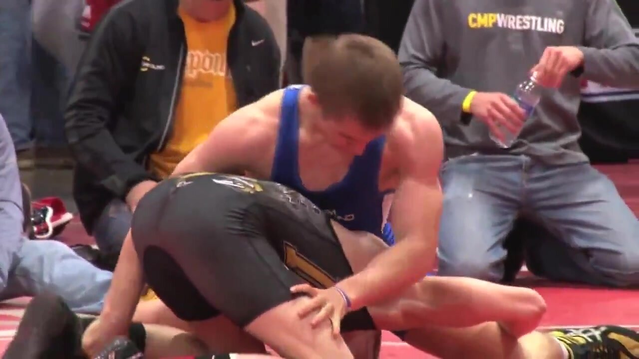 Super hot boys wrestling