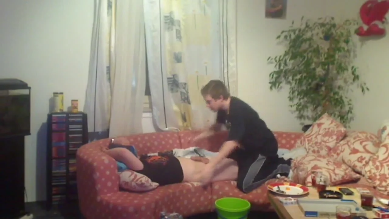 Str8 go gay: Drunk bi Russian buddies messing… ThisVid.com