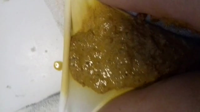 Big diarrhea - video 2