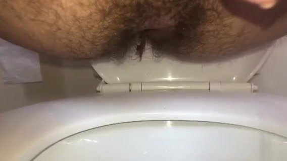 Squat pooping 1 - video 2
