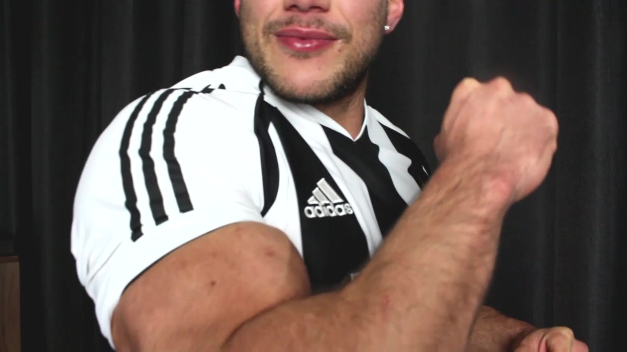 Soccer Hunk Exposed