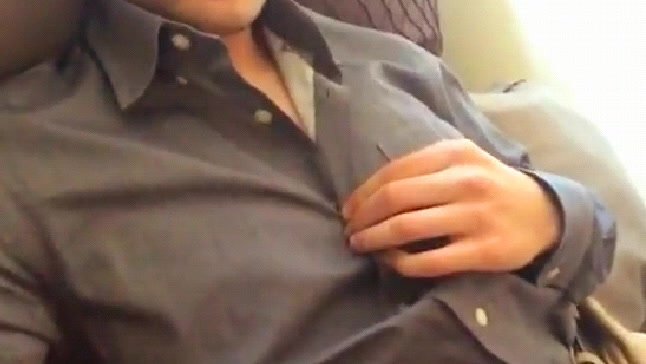 Dude showing his big dick
