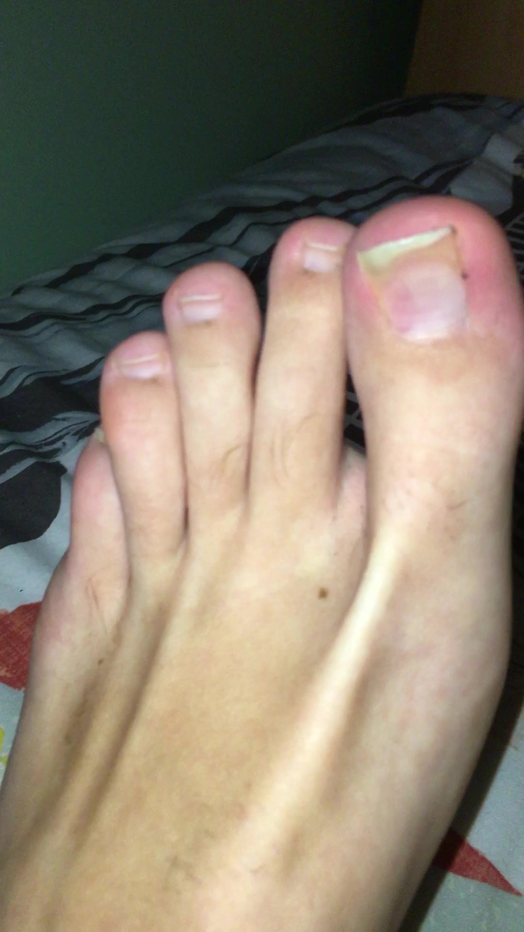My feet - video 5