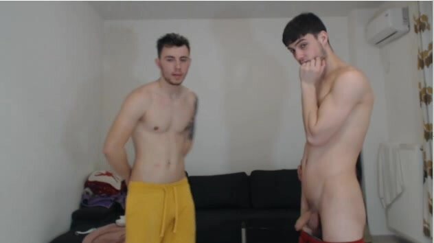 TWO STRAIGHT ROMANIAN FRIEND ON CAM 19