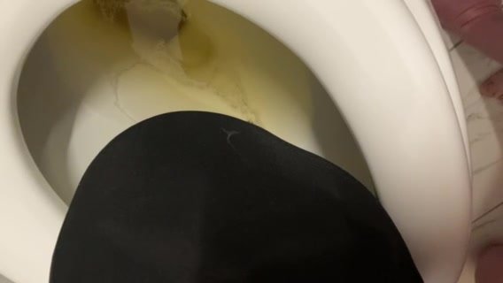 Fag Drinks Master's Piss From Toilet