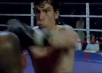 Dominant Dude Destroys Defenceless Guy in Muay Thai