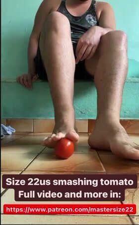 Size 22us smashing a tomato