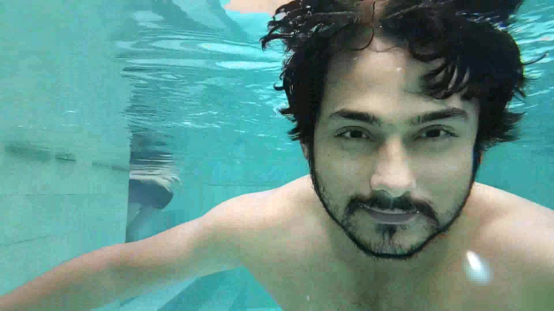 Indian cutie barefaced underwater - video 2