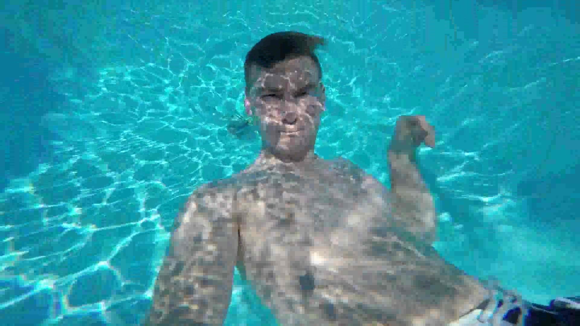 Fit cutie barefaced underwater