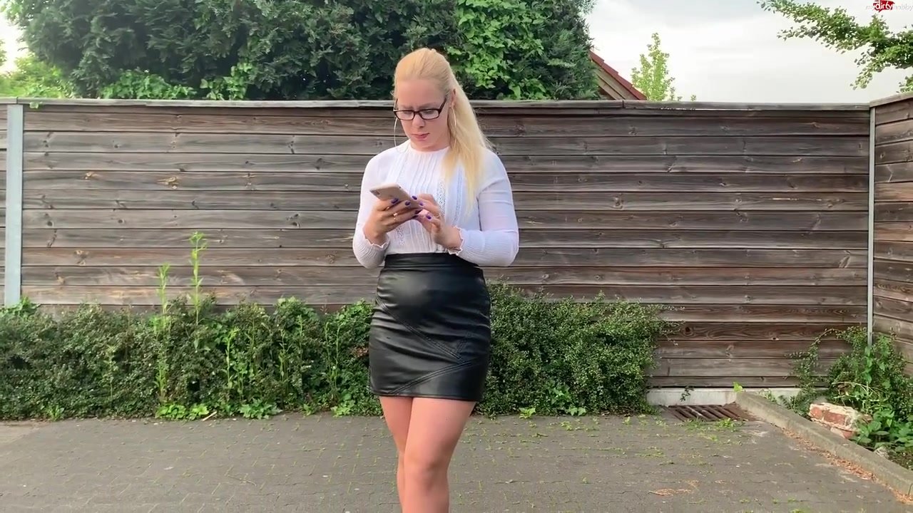 DS Public Piss - ThisVid.com
