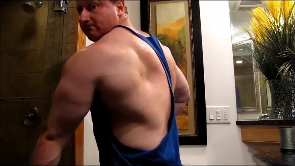 Big Muscle Daddy Flexes