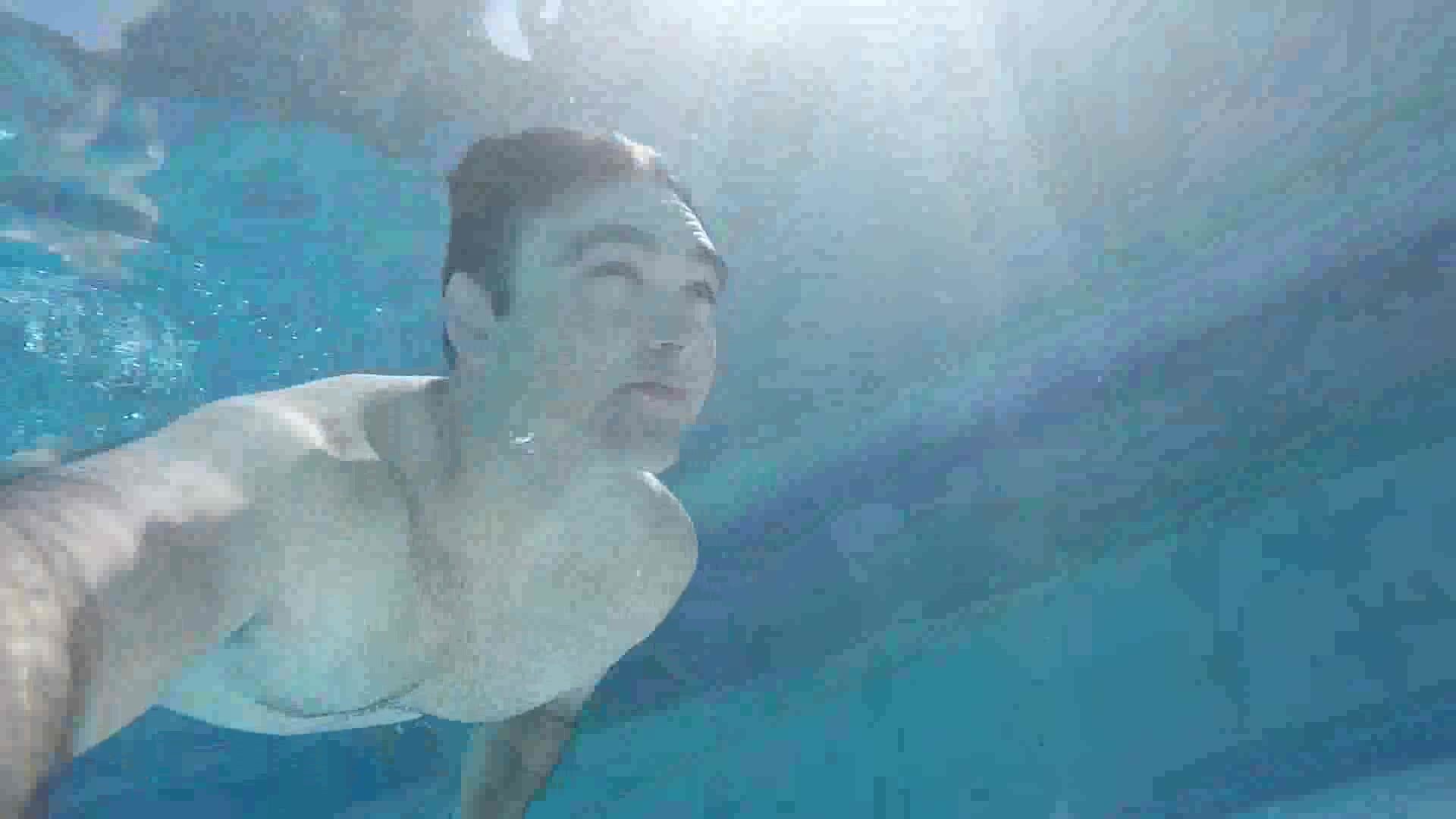 Hairy chest cutie barefaced underwater