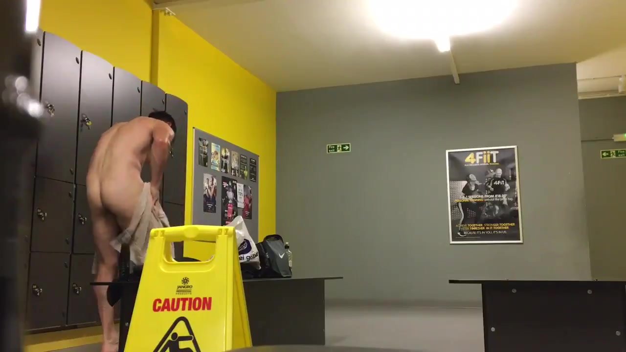 Locker room - video 41