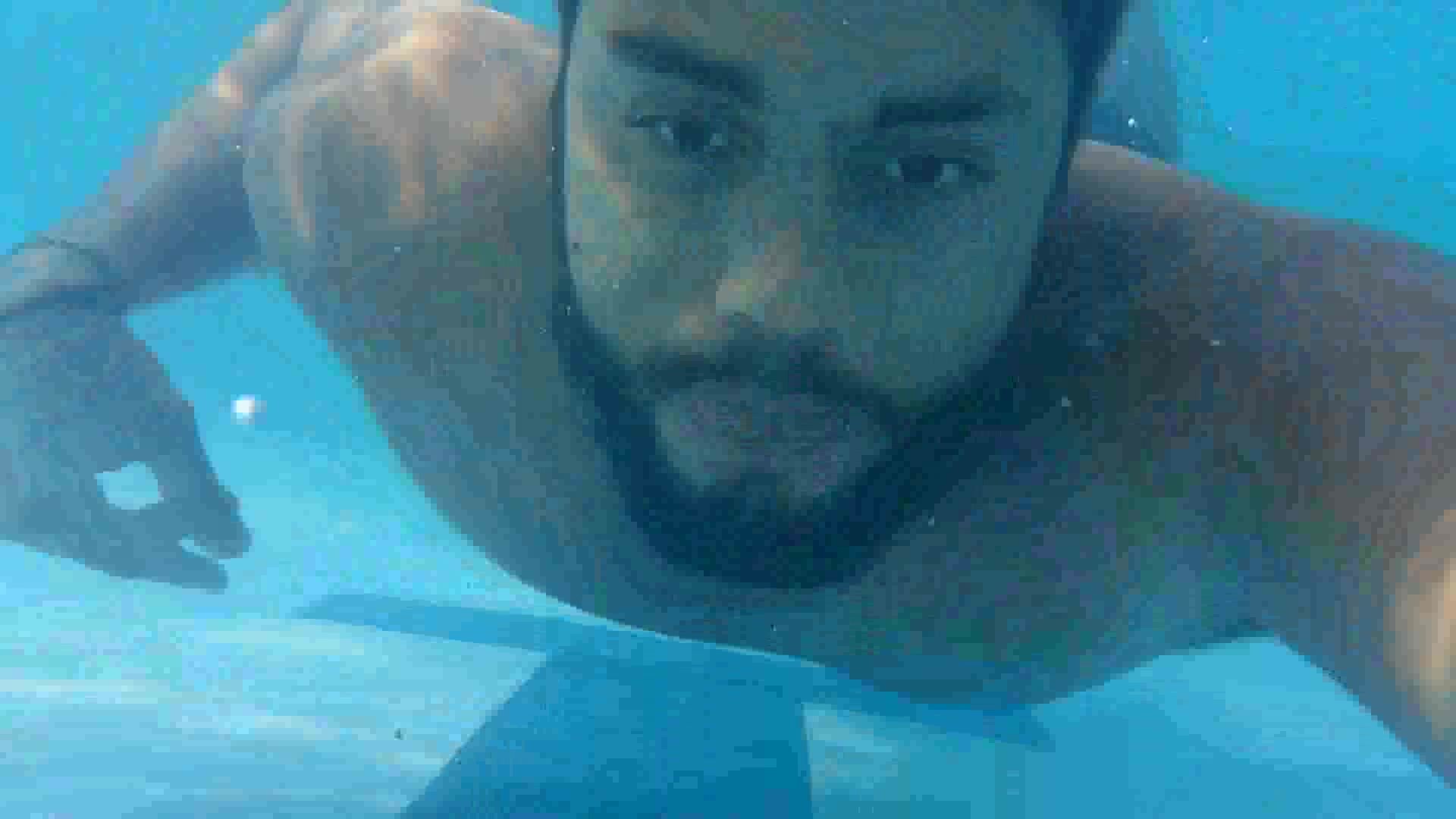Bearded brazilian barefaced underwater