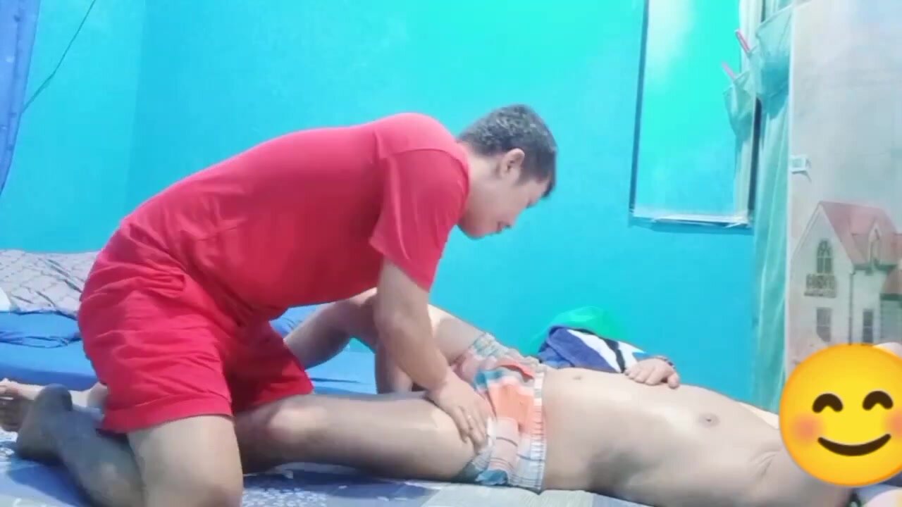 YouTuber massage